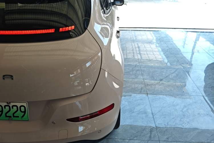 Used ORA Good Cat 2021 400km Standard Range Venus Edition Lithium Iron Phosphate Right Rear Taillight