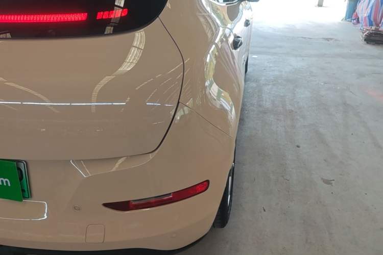 Used ORA Good Cat 2021 400km Standard Range Athena Edition Lithium Iron Phosphate Right Rear Taillight