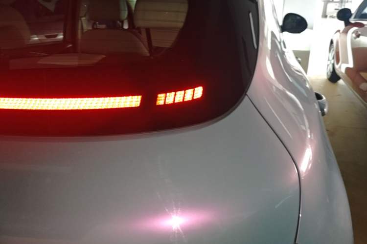 Used ORA Good Cat 2021 400km Standard Range Athena Edition Lithium Iron Phosphate Right Rear Taillight