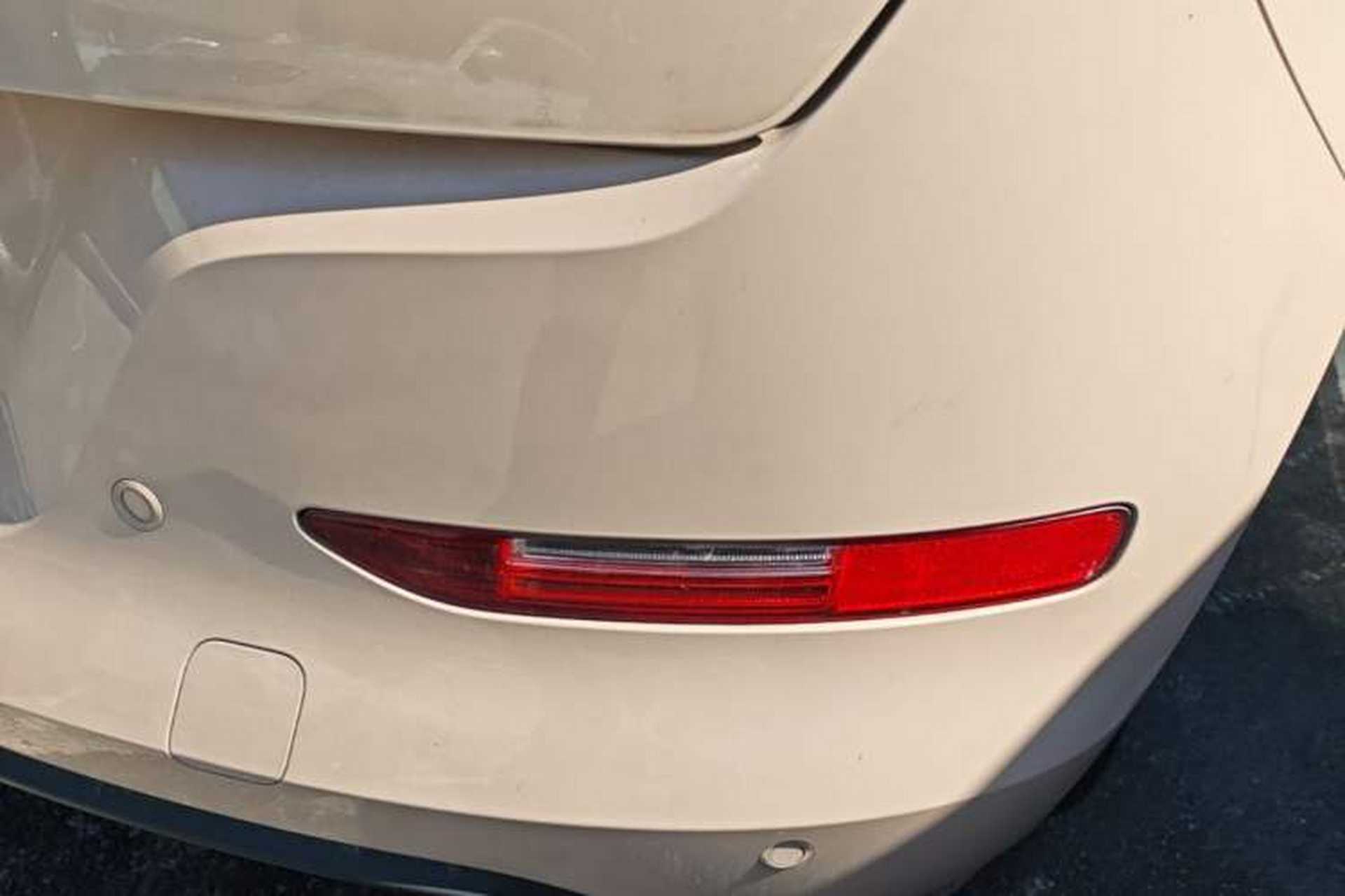 Used ORA Good Cat 2021 500km Long-Range Poseidon Edition Lithium-Ion Battery Right Rear Taillight