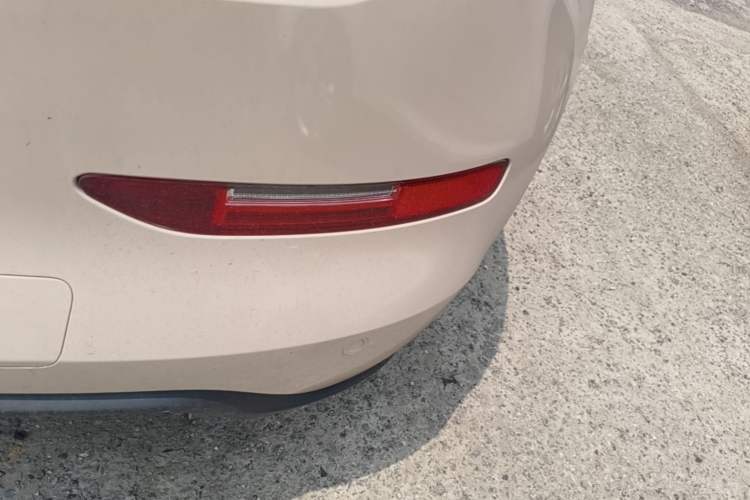 Used ORA Good Cat 2021 400km Standard Range Venus Edition Lithium Iron Phosphate Right Rear Taillight
