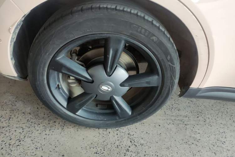 Used ORA Good Cat 2021 400km Standard Range Athena Edition Lithium Iron Phosphate Right Rear Wheel Hub
