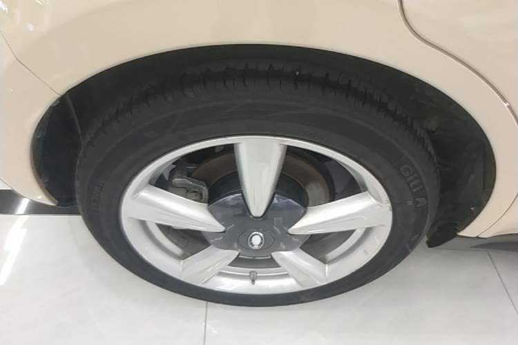 Used ORA Good Cat 2021 400km Standard Range Venus Edition Lithium Iron Phosphate Right Rear Wheel Hub