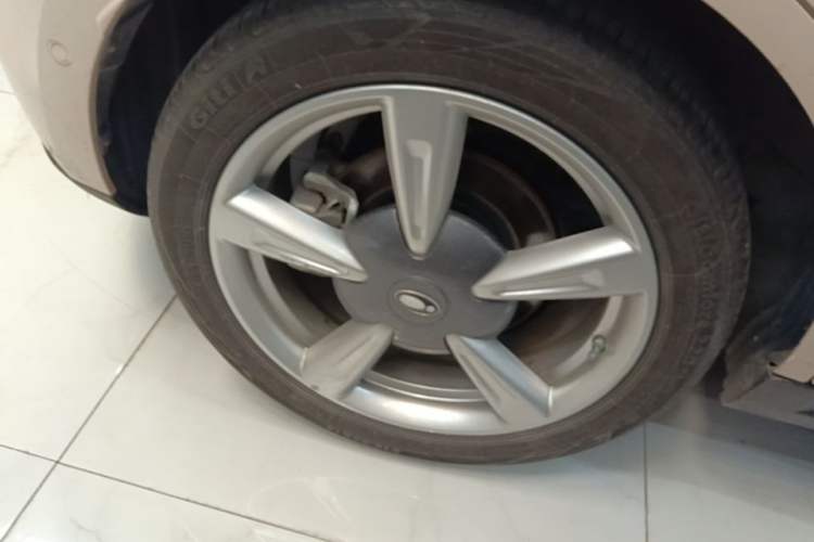 Used ORA Good Cat 2021 400km Standard Range Athena Edition Lithium Iron Phosphate Right Rear Wheel Hub