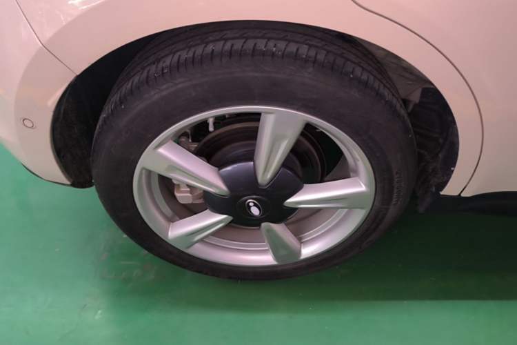 Used ORA Good Cat 2021 400km Standard Range Athena Edition Lithium Iron Phosphate Right Rear Wheel Hub