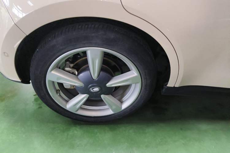 Used ORA Good Cat 2021 400km Standard Range Athena Edition Lithium Iron Phosphate Right Rear Wheel Hub