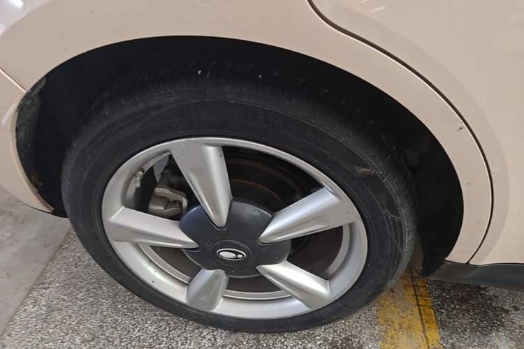 Used ORA Good Cat 2021 400km Standard Range Athena Edition Lithium Iron Phosphate Right Rear Wheel Hub