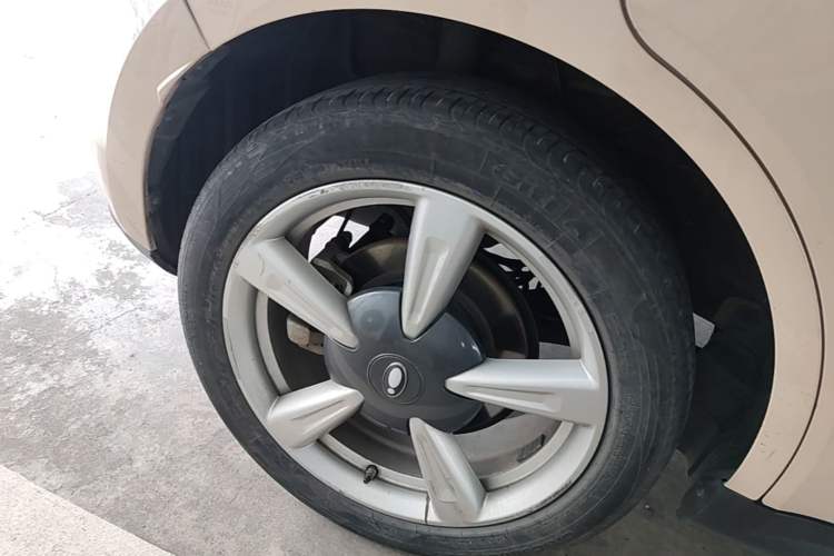 Used ORA Good Cat 2021 400km Standard Range Venus Edition Lithium-Ion Battery Right Rear Wheel Hub