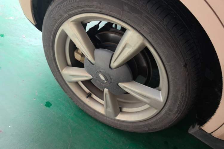 Used ORA Good Cat 2021 400km Standard Range Athena Edition Lithium-Ion Battery Right Rear Wheel Hub