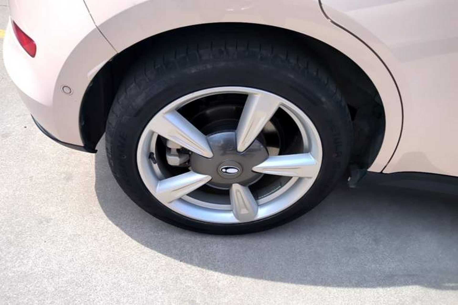 Used ORA Good Cat 2021 500km Long-Range Poseidon Edition Lithium-Ion Battery Right Rear Wheel Hub