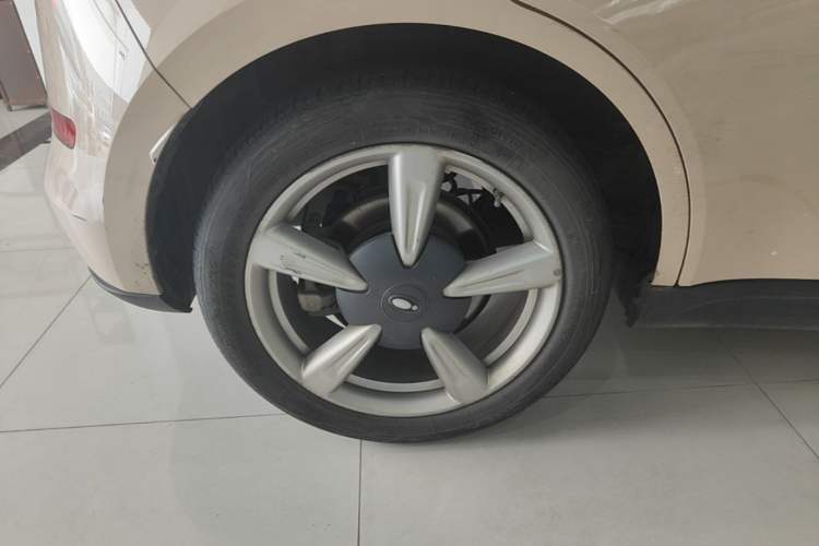Used ORA Good Cat 2021 400km Standard Range Venus Edition Lithium Iron Phosphate Right Rear Wheel Hub