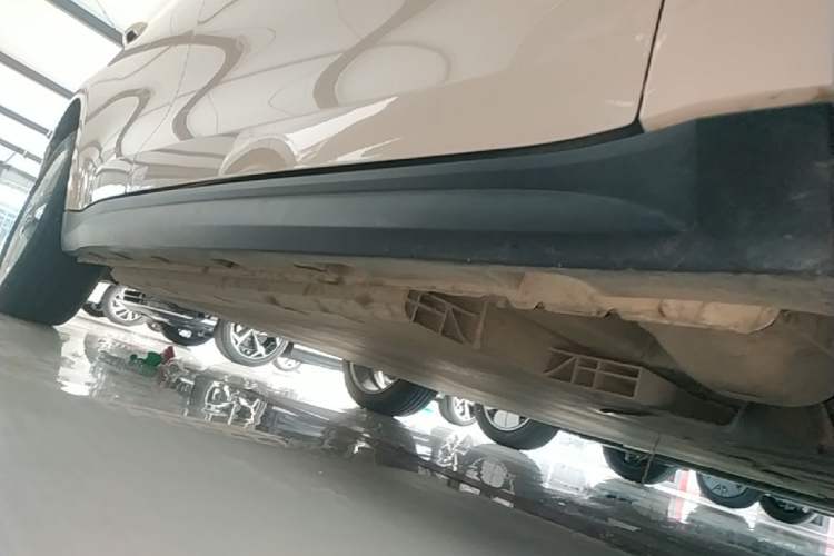 Used ORA Good Cat 2021 400km Standard Range Athena Edition Lithium-Ion Battery Right Side Sill