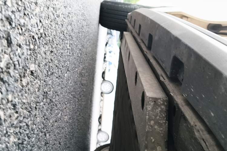 Used ORA Good Cat 2021 400km Standard Range Athena Edition Lithium Iron Phosphate Right Side Sill