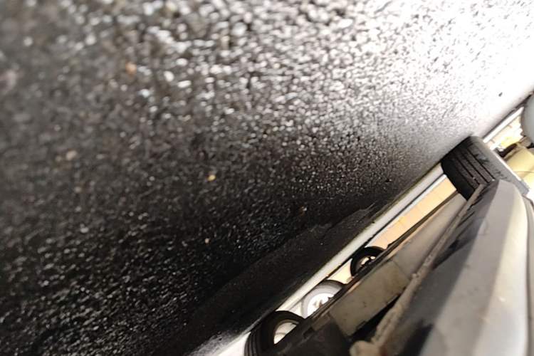 Used ORA Good Cat 2021 400km Standard Range Muse Edition Lithium-Ion Battery Right Side Sill
