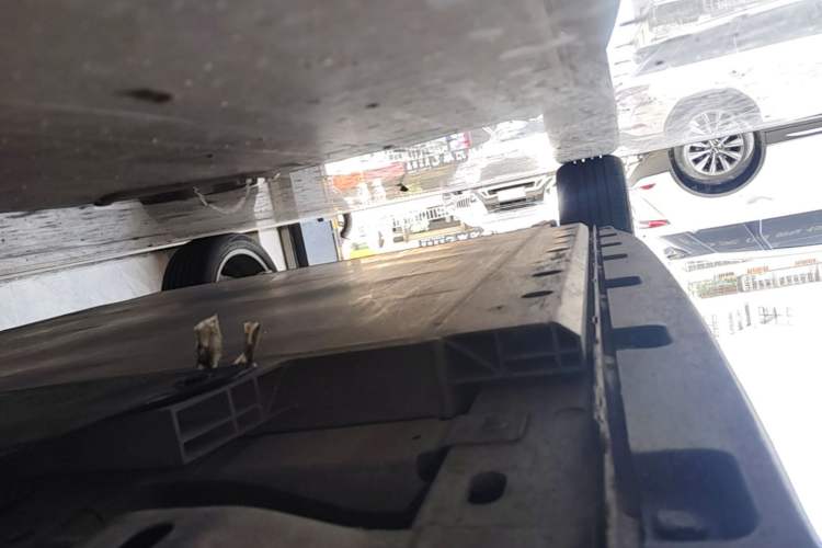 Used ORA Good Cat 2021 400km Standard Range Venus Edition Lithium-Ion Battery Right Side Sill