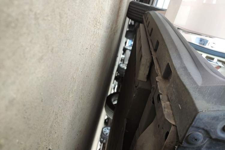 Used ORA Good Cat 2021 400km Standard Range Athena Edition Lithium Iron Phosphate Right Side Sill