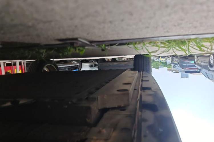 Used ORA Good Cat 2021 400km Standard Range Venus Edition Lithium Iron Phosphate Right Side Sill