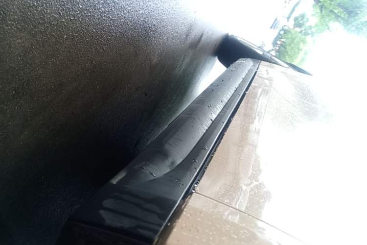 Used ORA Good Cat 2021 400km Standard Range Athena Edition Lithium-Ion Battery Right Side Sill