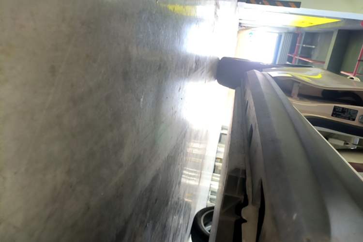 Used ORA Good Cat 2021 400km Standard Range Athena Edition Lithium-Ion Battery Right Side Sill