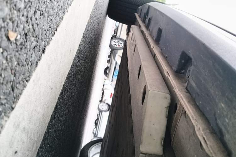 Used ORA Good Cat 2021 400km Standard Range Athena Edition Lithium Iron Phosphate Right Side Sill