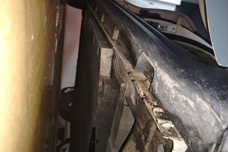 Used ORA Good Cat 2021 400km Standard Range Athena Edition Lithium Iron Phosphate Right Side Sill