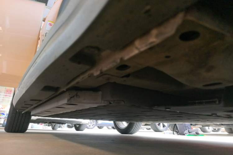 Used ORA Good Cat 2021 400km Standard Range Venus Edition Lithium Iron Phosphate Right Side Sill