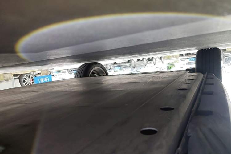 Used ORA Good Cat 2021 400km Standard Range Venus Edition Lithium-Ion Battery Right Side Sill