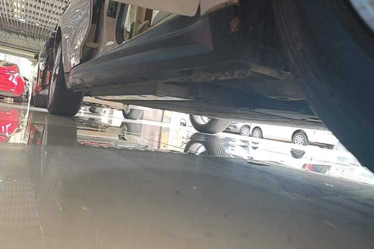 Used ORA Good Cat 2021 400km Standard Range Venus Edition Lithium Iron Phosphate Right Side Sill