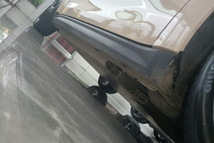 Used ORA Good Cat 2021 500km Long-Range Poseidon Edition Lithium-Ion Battery Right Side Sill