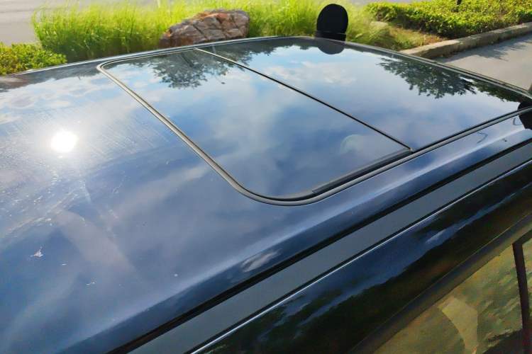 Used ORA Good Cat 2021 400km Standard Range Venus Edition Lithium-Ion Battery Roof