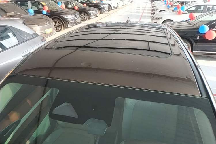 Used ORA Good Cat 2021 400km Standard Range Athena Edition Lithium-Ion Battery Roof