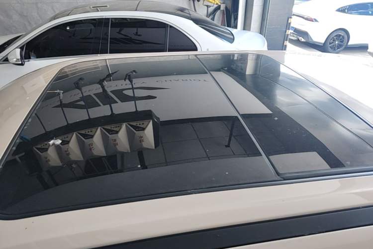 Used ORA Good Cat 2021 400km Standard Range Venus Edition Lithium-Ion Battery Roof