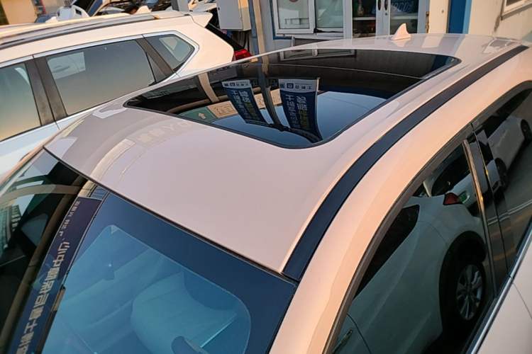 Used ORA Good Cat 2021 500km Long-Range Poseidon Edition Lithium-Ion Battery Roof