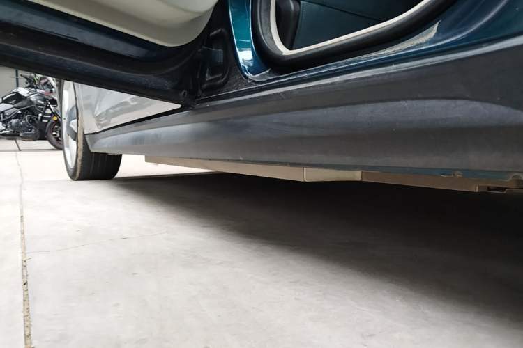 Used ORA Good Cat 2021 400km Standard Range Athena Edition Lithium Iron Phosphate Left Side Sill