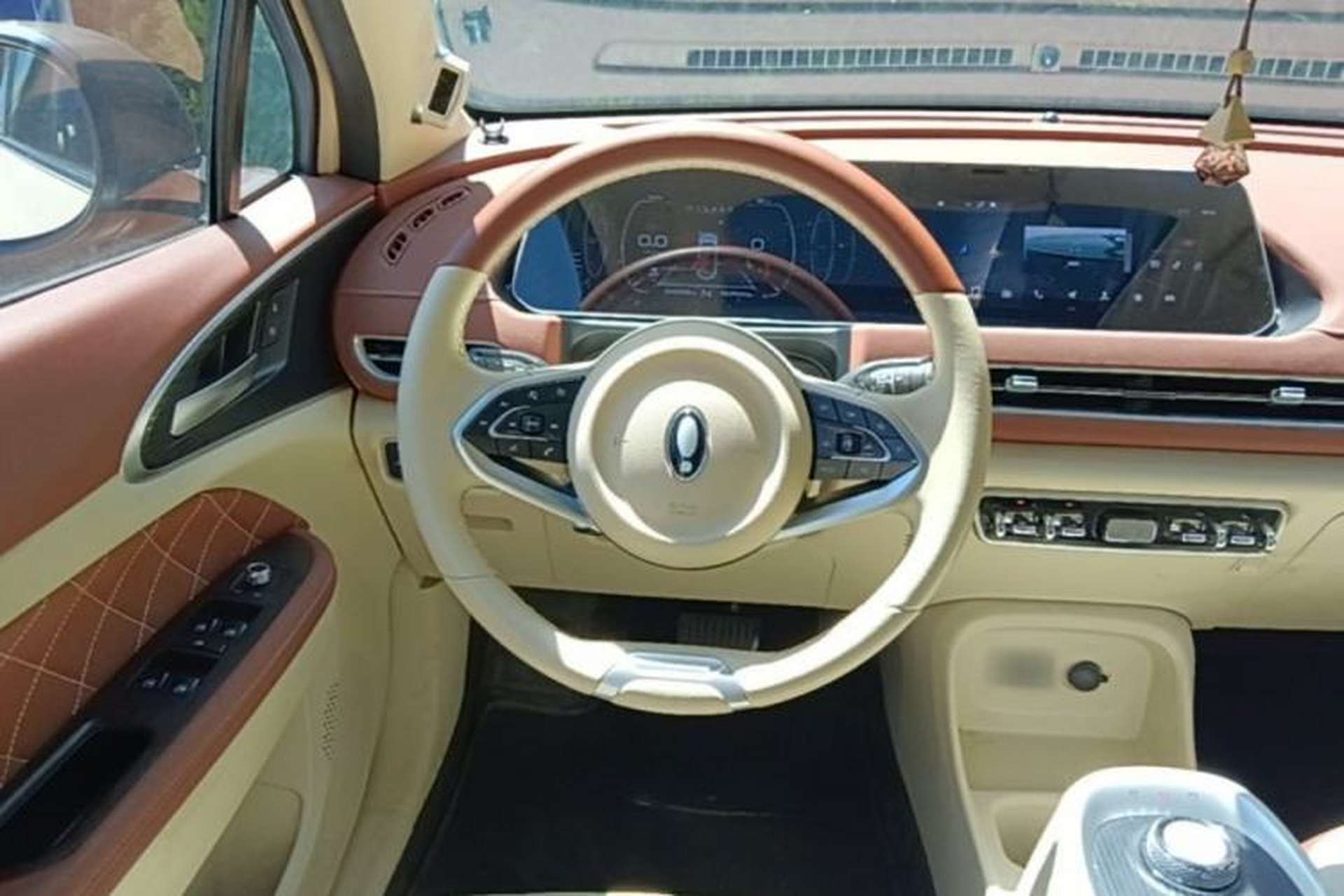 Used ORA Good Cat 2021 400km Standard Range Athena Edition Lithium Iron Phosphate Steering Wheel