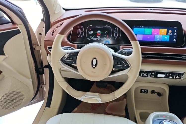 Used ORA Good Cat 2021 400km Standard Range Athena Edition Lithium-Ion Battery Steering Wheel