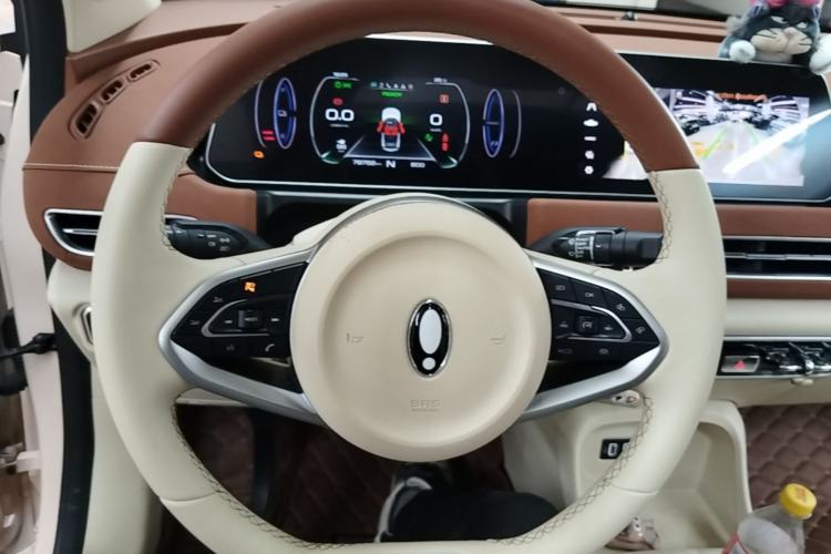 Used ORA Good Cat 2021 400km Standard Range Venus Edition Lithium Iron Phosphate Steering Wheel