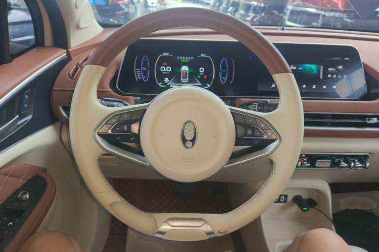 Used ORA Good Cat 2021 400km Standard Range Venus Edition Lithium Iron Phosphate Steering Wheel