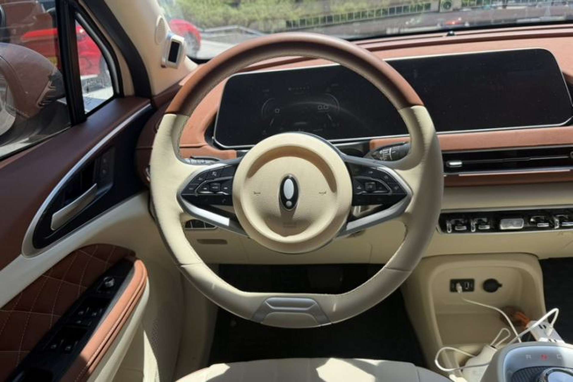 Used ORA Good Cat 2021 400km Standard Range Venus Edition Lithium-Ion Battery Steering Wheel