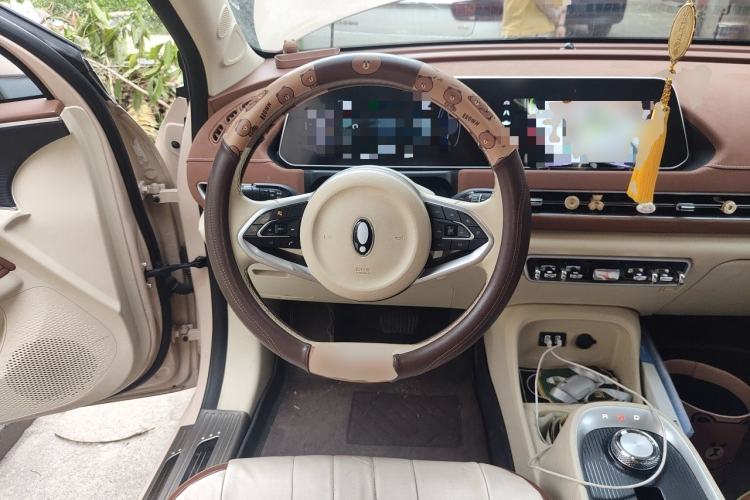 Used ORA Good Cat 2021 400km Standard Range Venus Edition Lithium Iron Phosphate Steering Wheel