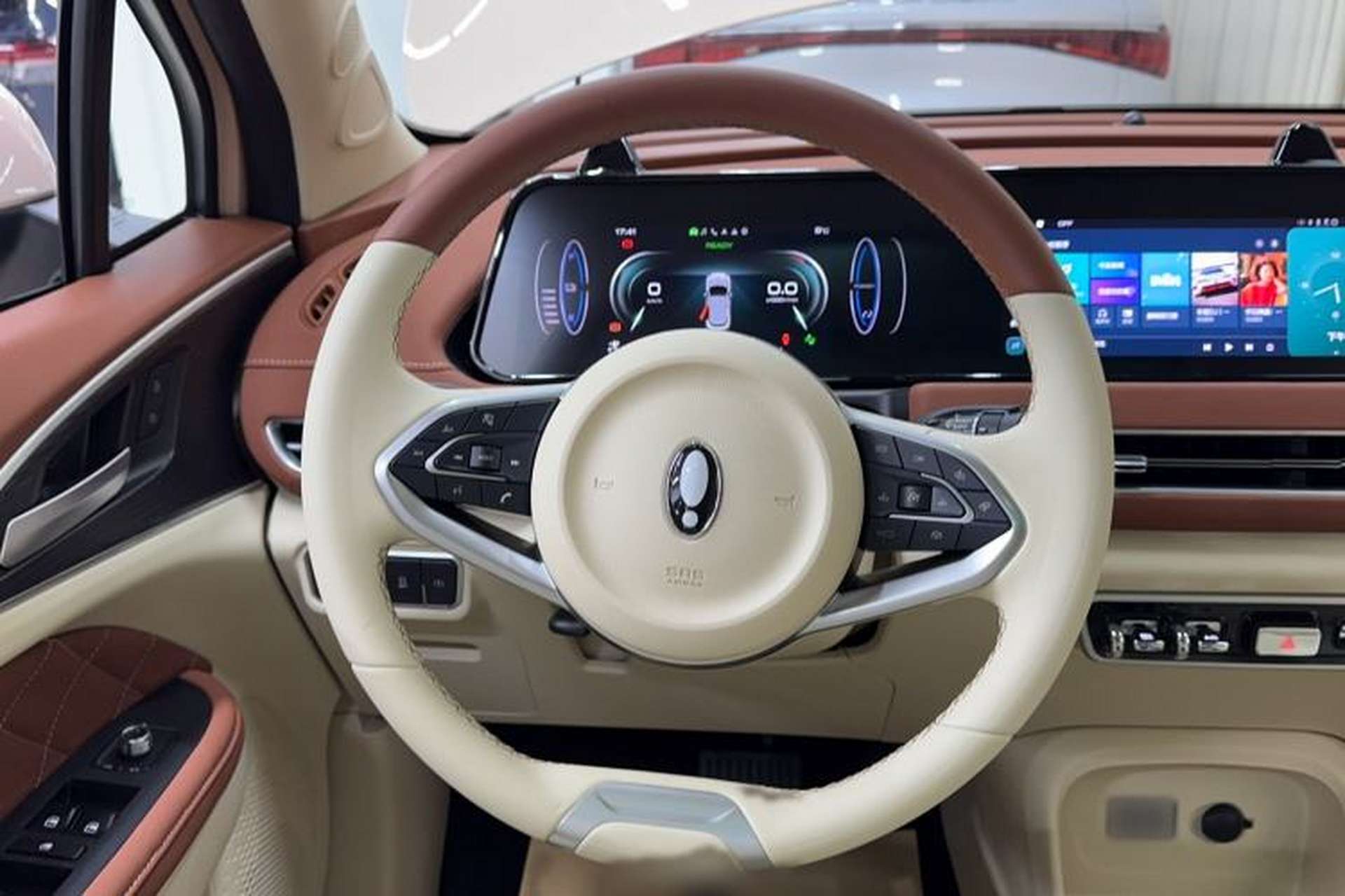 Used ORA Good Cat 2021 400km Standard Range Venus Edition Lithium-Ion Battery Steering Wheel