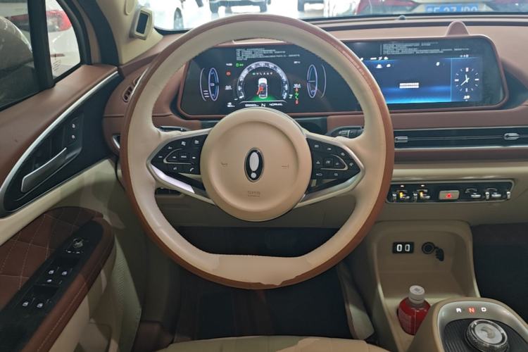 Used ORA Good Cat 2021 400km Standard Range Athena Edition Lithium-Ion Battery Steering Wheel