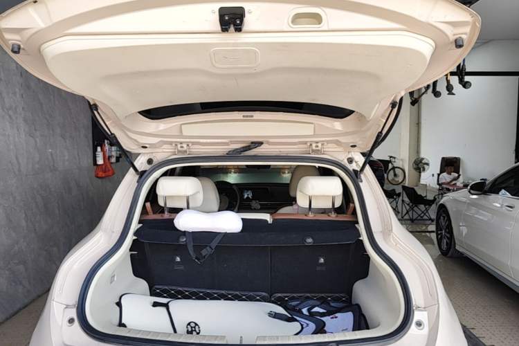 Used ORA Good Cat 2021 400km Standard Range Venus Edition Lithium-Ion Battery Trunk