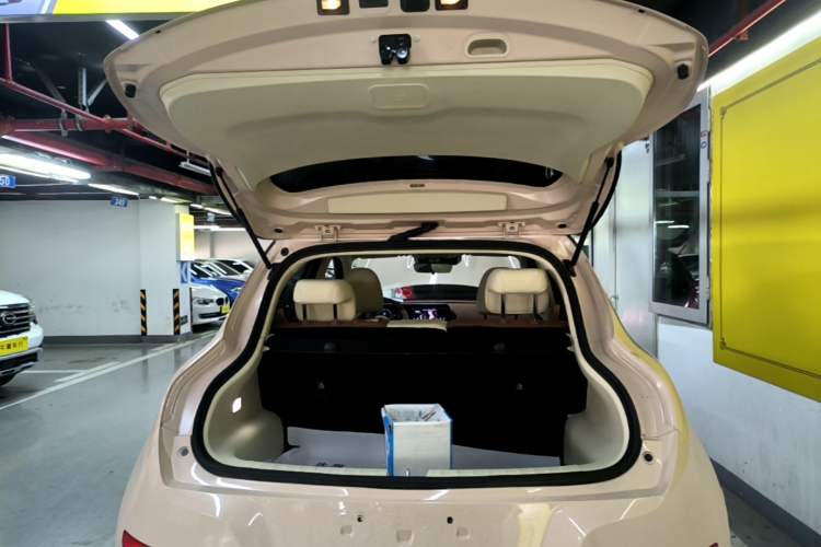 Used ORA Good Cat 2021 400km Standard Range Athena Edition Lithium-Ion Battery Trunk