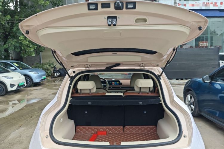 Used ORA Good Cat 2021 400km Standard Range Venus Edition Lithium-Ion Battery Trunk
