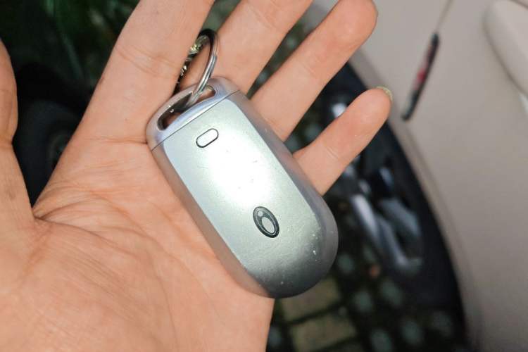 Used ORA Good Cat 2021 400km Standard Range Venus Edition Lithium Iron Phosphate Vehicle Key