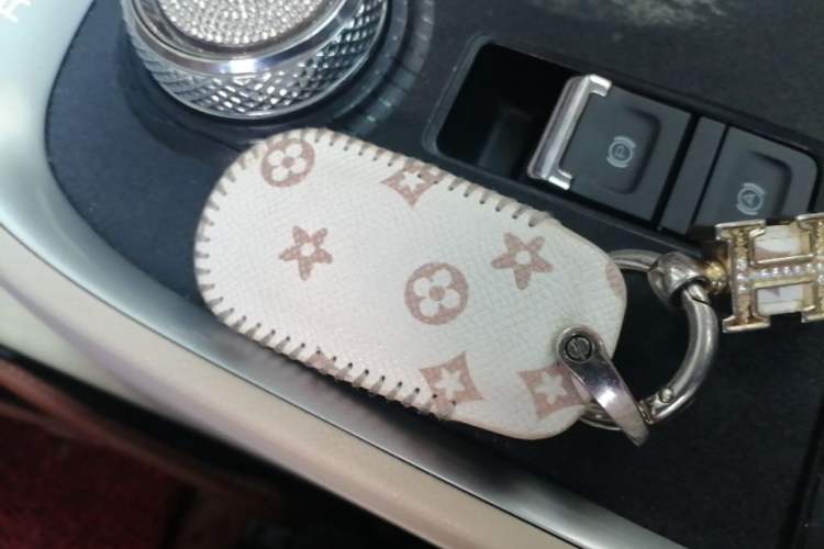 Used ORA Good Cat 2021 400km Standard Range Venus Edition Lithium-Ion Battery Vehicle Key