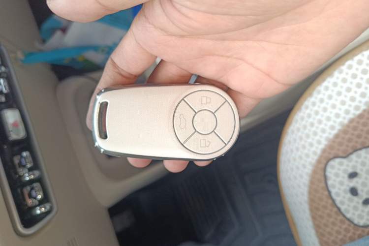 Used ORA Good Cat 2021 400km Standard Range Venus Edition Lithium-Ion Battery Vehicle Key