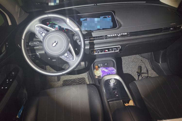 Used ORA Good Cat 2021 400km Standard Range Venus Edition Lithium Iron Phosphate Center Console