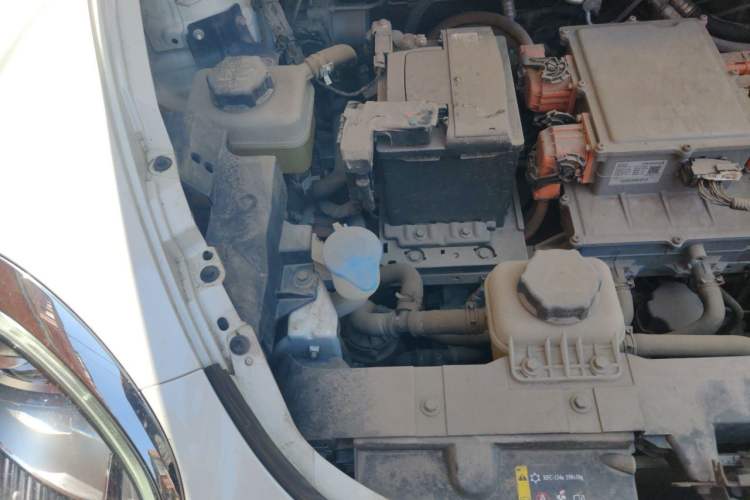 Used ORA Good Cat 2021 500km Long-Range Poseidon Edition Lithium-Ion Battery Engine Bay Right